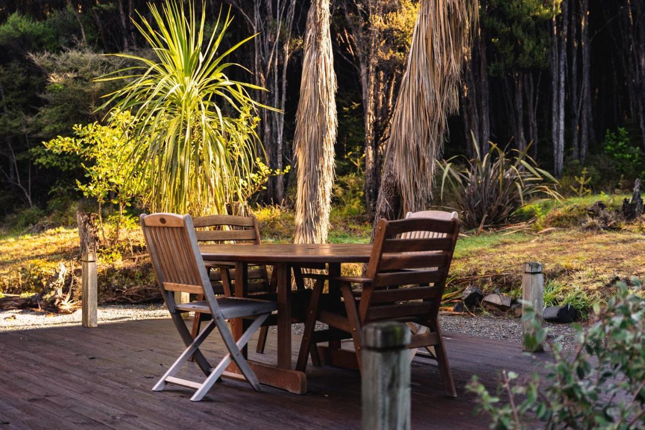 Totara Lodge - Unwind, Relax & Enjoy - Mt Lyford Exteriör bild